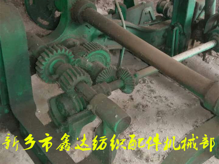 織布機內送經裝置 織布機內送經裝置