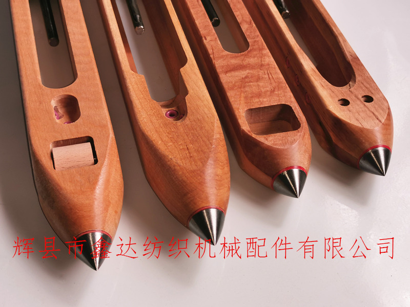 手工木梭細(xì)節(jié)圖 紡織梭子的梭尖
