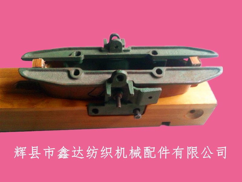 織布機投梭緩沖裝置