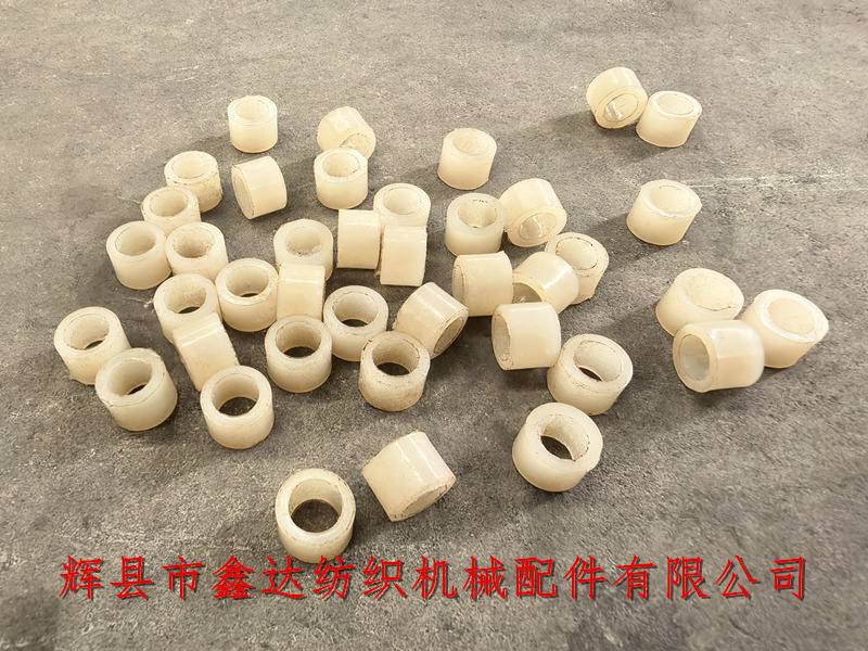 SJ-24尼龍?zhí)?/></p><p>SJ-P-III型機(jī)外送經(jīng)裝置是安裝在織布機(jī)手輪側(cè)織機(jī)墻板外側(cè)的送經(jīng)機(jī)械結(jié)構(gòu)，主要用于控制經(jīng)紗的輸送快慢和保持織機(jī)運(yùn)轉(zhuǎn)時(shí)經(jīng)紗的張力勻稱。</p><p><img src=